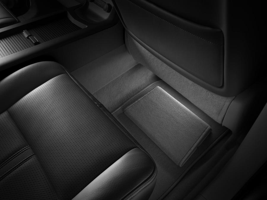 Детали интерьера Lincoln MKT 2010 года  (фото 30 из 79)